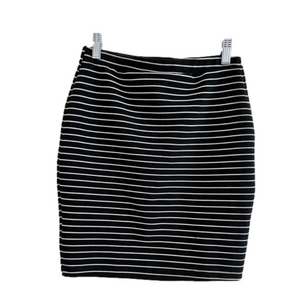 Lily Star size small mini skirt